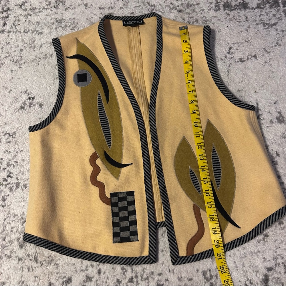 Vintage Beppa Tan Geometric Art New Wave Wool Felt Open Vest 1980s. Sz S - Picture 5 of 5